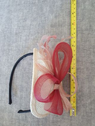 Tocado rafia diadema rosa y beige