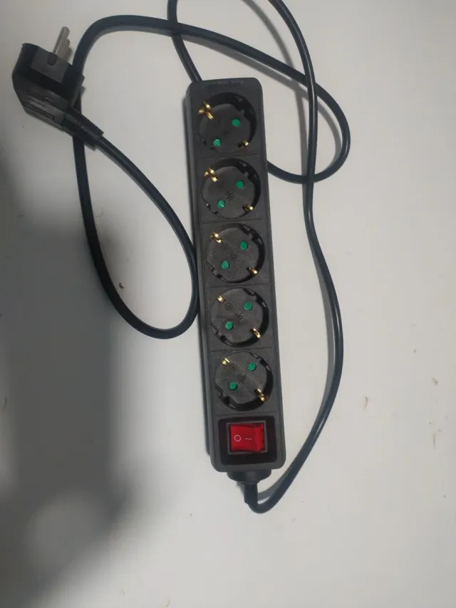 Regleta 5 enchufes con interruptor