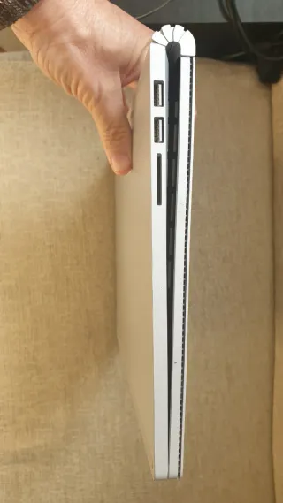 Microsoft Surface Book 2