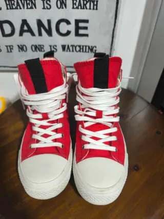 Zapatillas Guess Rojas