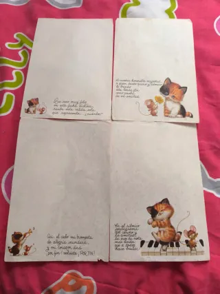 Gattini e topolini vintage con foglie degli anni '80 e '90