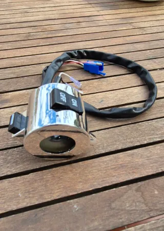 Piñas de moto universales. 