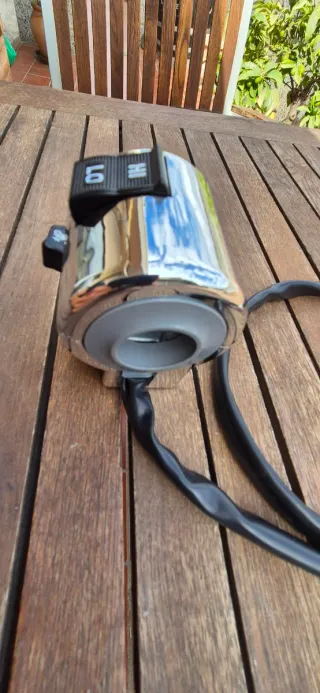 Piñas de moto universales. 