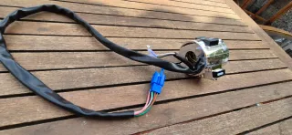 Piñas de moto universales. 