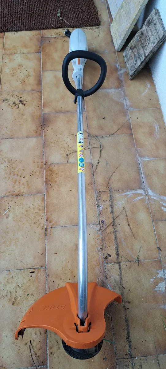 Cortador de césped Stihl FSE 60