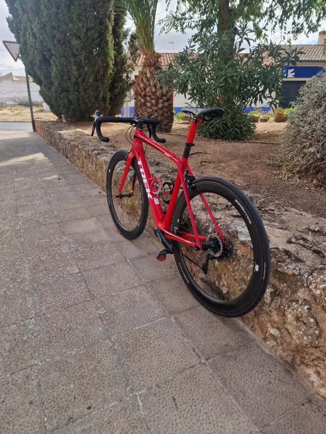 Bicicleta Trek Émonda SL6 Carbono