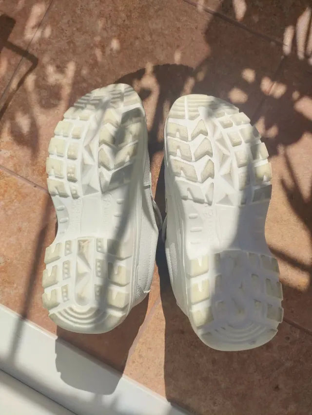 Zapatos de seguridad blancos talla 40