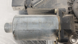 ELEVALUNAS DELANTERO DERECHO MERCEDES-BENZ CLASE
