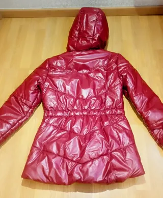 Abrigo acolchado MAYORAL T16 con capucha granate 