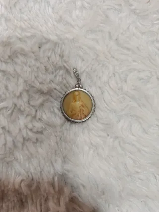 Medalla antigua de comunión