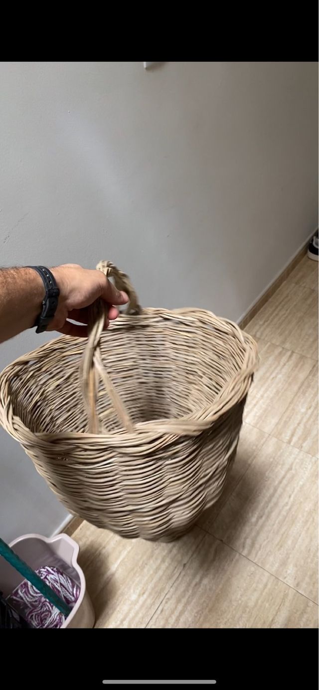 Canasto artesanal de mimbre