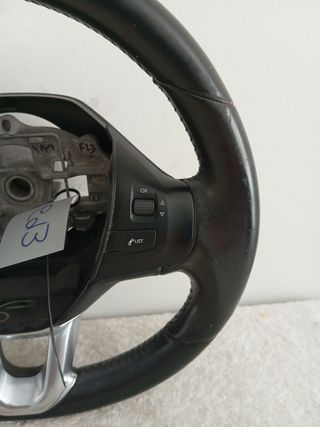 Volante Peugeot 2008