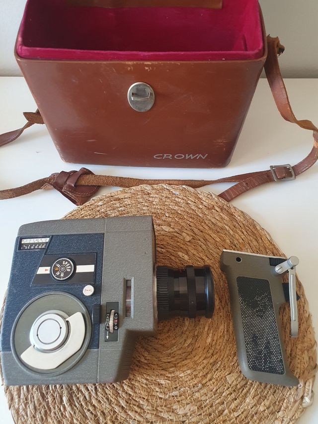 Cámara de cine vintage Crown 8