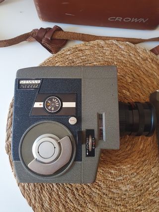 Cámara de cine vintage Crown 8