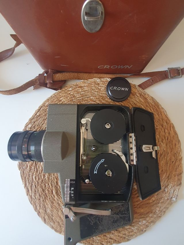 Cámara de cine vintage Crown 8
