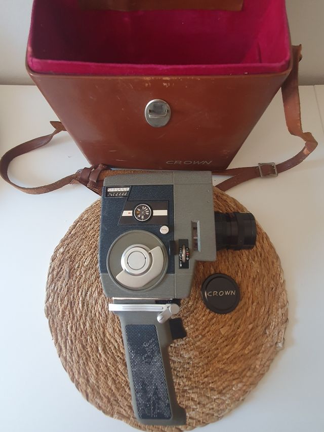 Cámara de cine vintage Crown 8