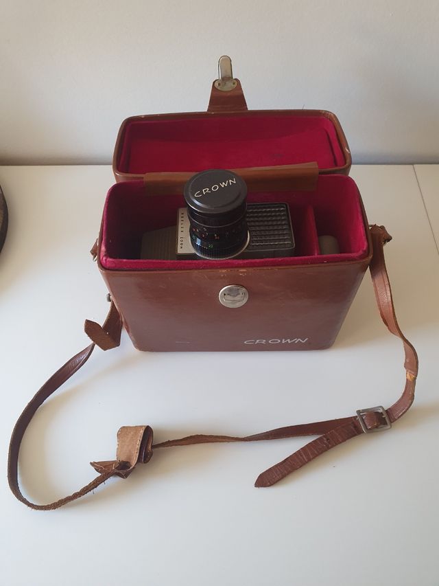 Cámara de cine vintage Crown 8