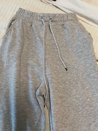 Pantalón de chándal Stradivarius gris