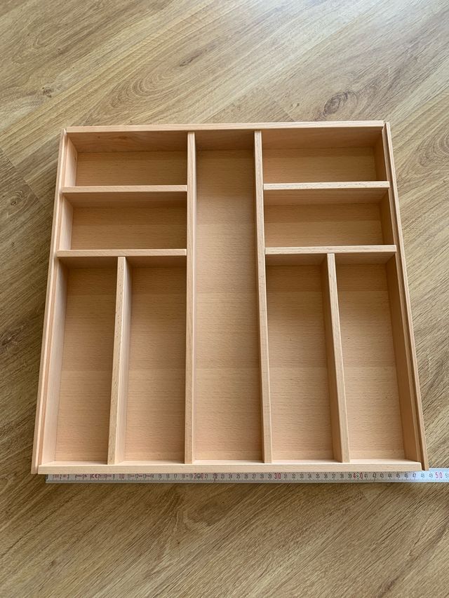 Cubertero de madera de haya 9 compartimentos .