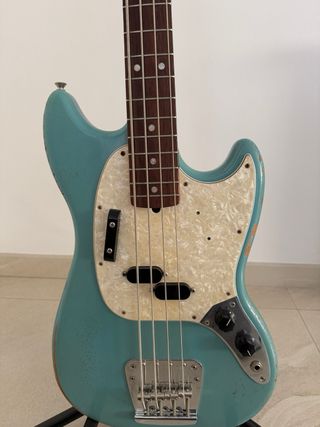 Fender Mustang JMJ Bajo Eléctrico