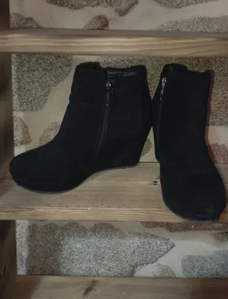 Botines cuña XTI negros talla 39