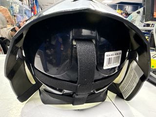 Casco de hockey Road Warrior