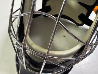 Casco de hockey Road Warrior