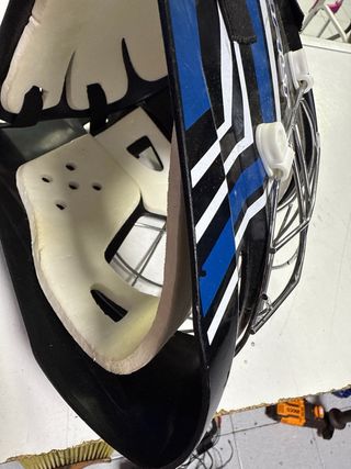 Casco de hockey Road Warrior