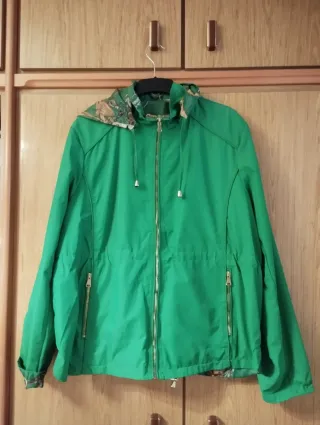 Cazadora reversible verde
