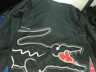 Chaqueta Lacoste Negra con Capucha