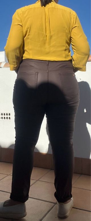 Pantalón marrón T46