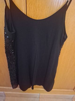 Top lentejuelas tirantes negro.Promod