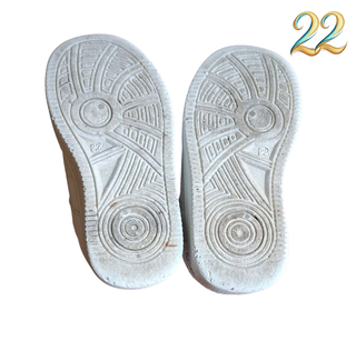 Sapatilhas Brancas 22