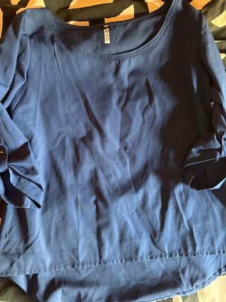 Blusa Stradivarius azul talla S