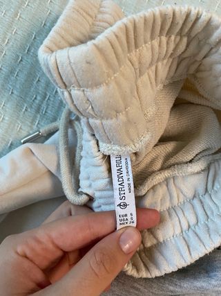Pantalón chándal Stradivarius beige