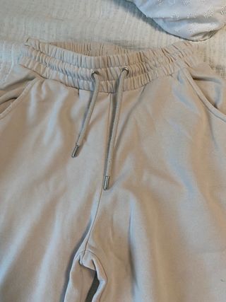 Pantalón chándal Stradivarius beige