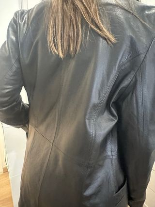 Chaqueta de cuero negra