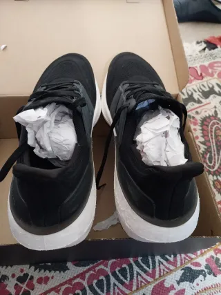 Zapatilla Adidas Ultraboost Light Running