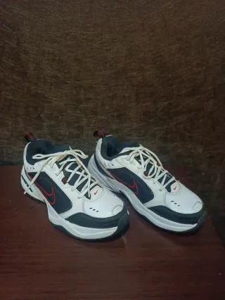 Zapatillas Nike Air Monarch IV Talla 43