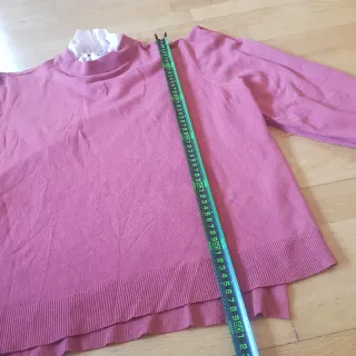 Blusa marrón romántica con encaje