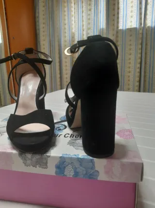 Zapatos de fiesta negros