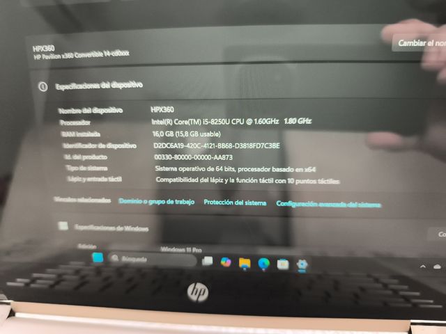 HP Pavilion x360 i5 16 GB di RAM