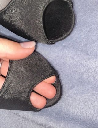 Zapatos Carla Jellvone Talla 39 Negros
