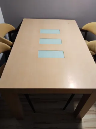 Mesa de comedor madera y cristal