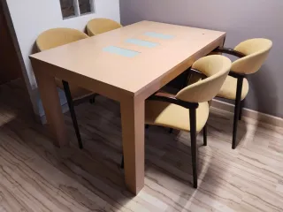 Mesa de comedor madera y cristal