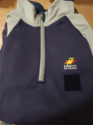 Sudadera Ejército de Tierra. Usada una vez