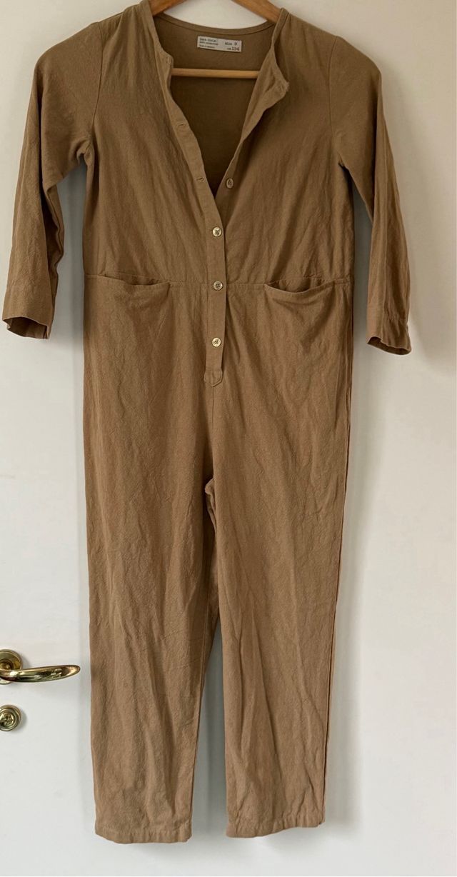 Mono Zara Niña Talla 9 Mostaza. Como nuevo