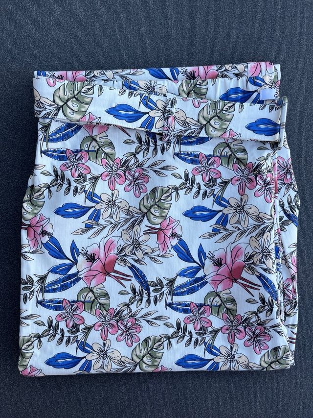 Pantalón estampado floral elástico