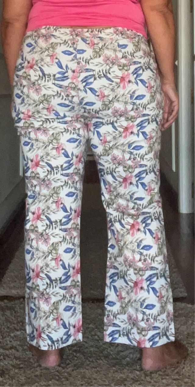 Pantalón estampado floral elástico