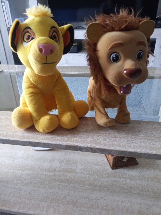 Muñecos de leones para niños